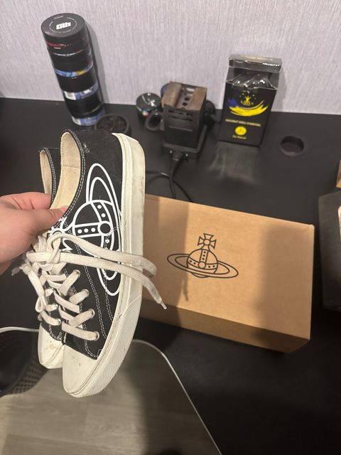Low top sneakers vivienne westwood