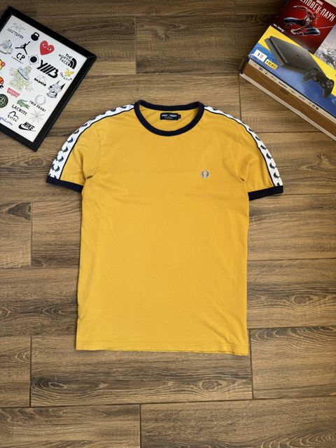 футболка fred perry з лампасами Оригінал L