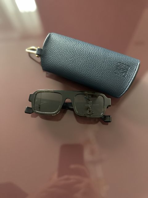 Очки солнцезащитные loewe