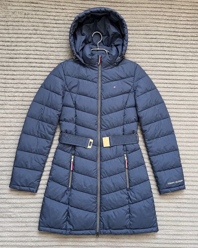 Tommy Hilfiger куртка жіноча S/36 з поясом, оригінал