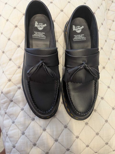 Продам туфлі чоловічі Dr Martens