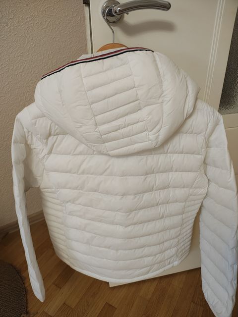 Нова жіноча куртка Tommy Hilfiger — zdjęcie 3