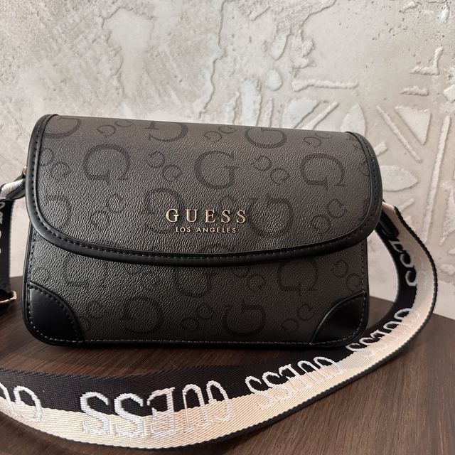 Сумочка Guess жіноча — zdjęcie 5