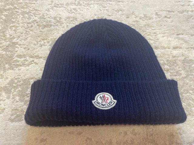 Шапка Moncler/монклер