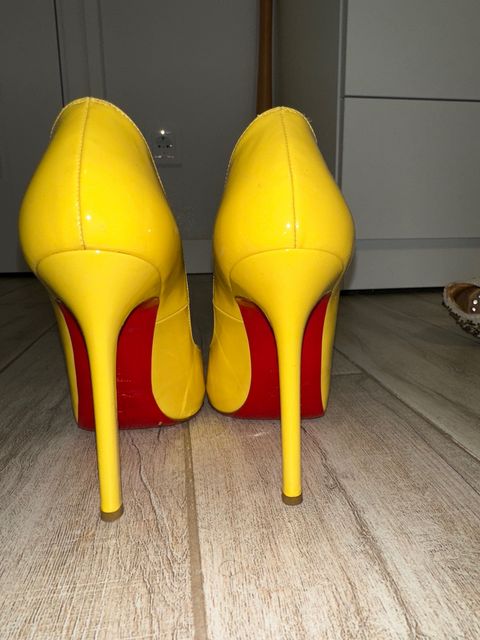 Туфли босоножки Christian Louboutin 36. Оригинал