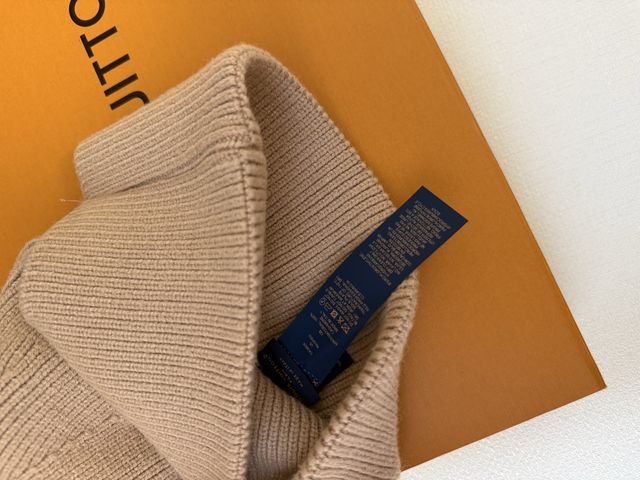 Шапка Louis Vuitton — zdjęcie 4
