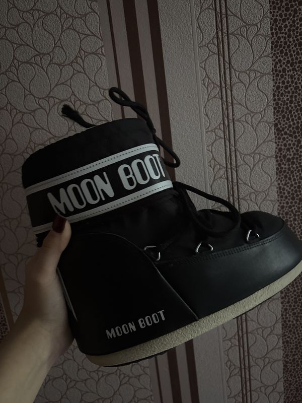 Moon Boot оригінал