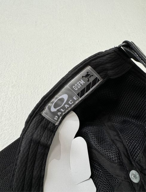 Oakley x palace кепка — zdjęcie 3