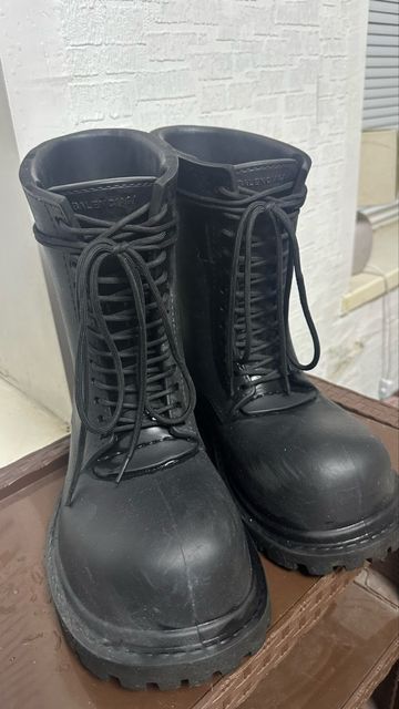 Balenciaga steroid boots легит