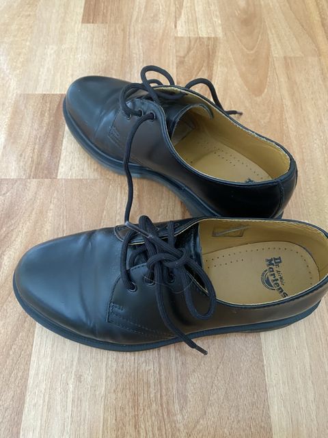 Dr. Martens . Туфлі уніскс