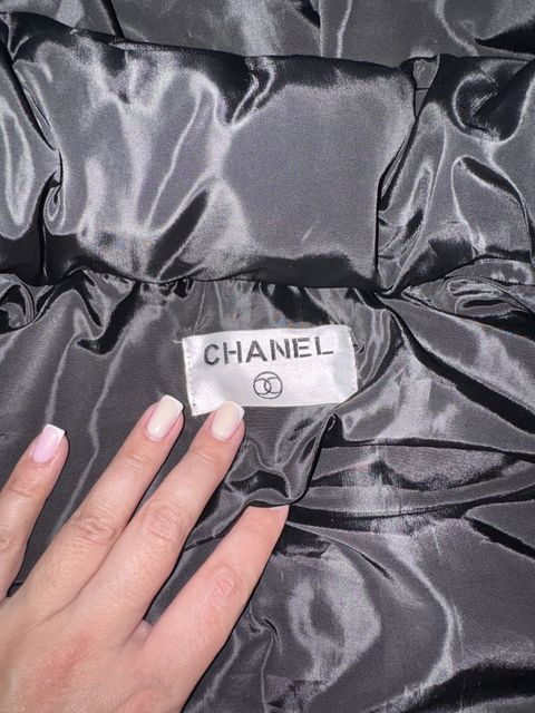 Пуховік CHANEL чорний — zdjęcie 4