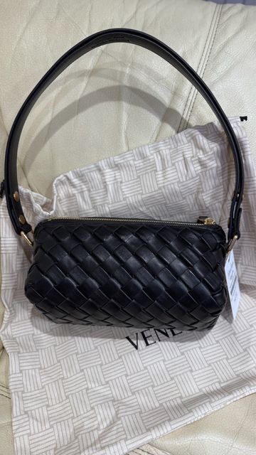 Сумка Bottega Veneta з плетеної натуральної шкіри та шкіряна руч