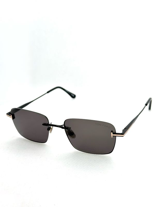 Сонцезахисні окуляри Tom Ford FT1354 01A