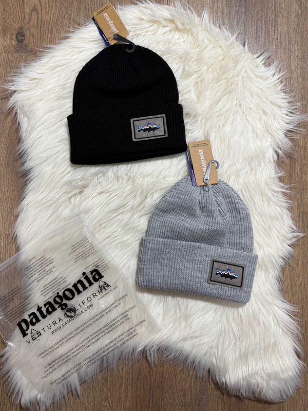 Зимова шапка Patagonia