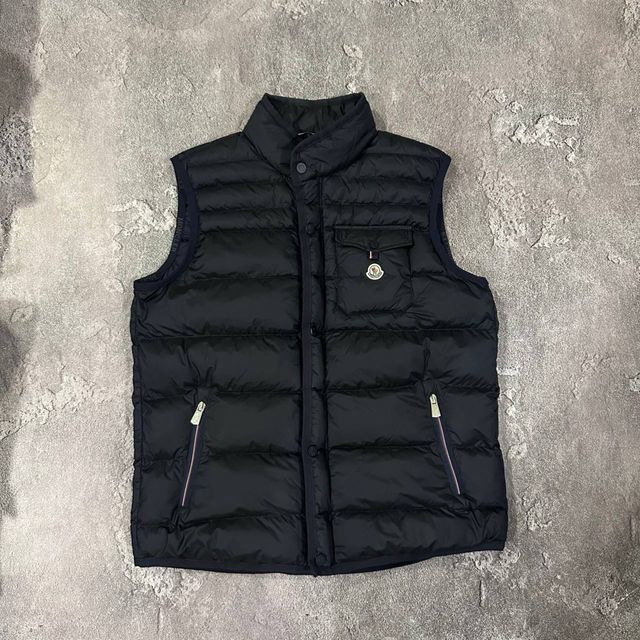 Чоловіча жилетка Moncler