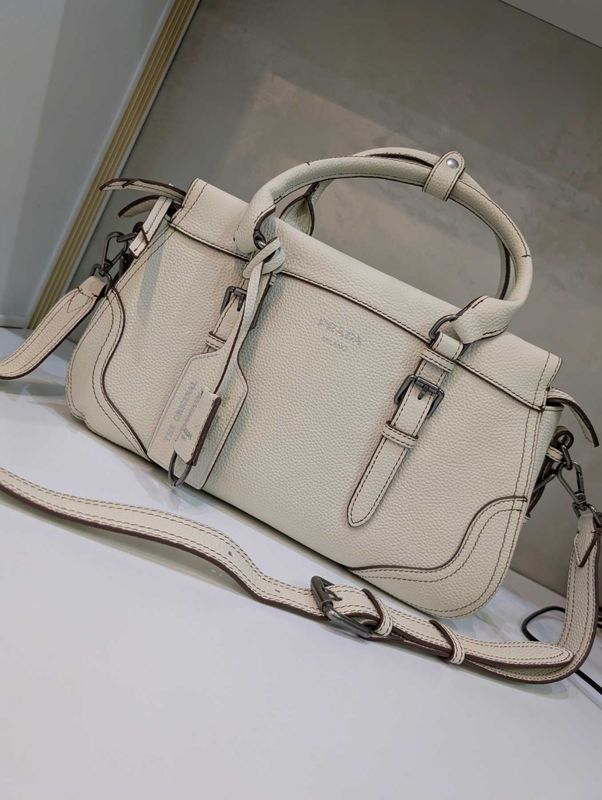 Сумка Prada натуральна шкіра Прада довжина 35 см