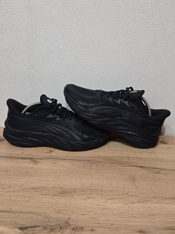 Кросівки puma Velocity Nitro