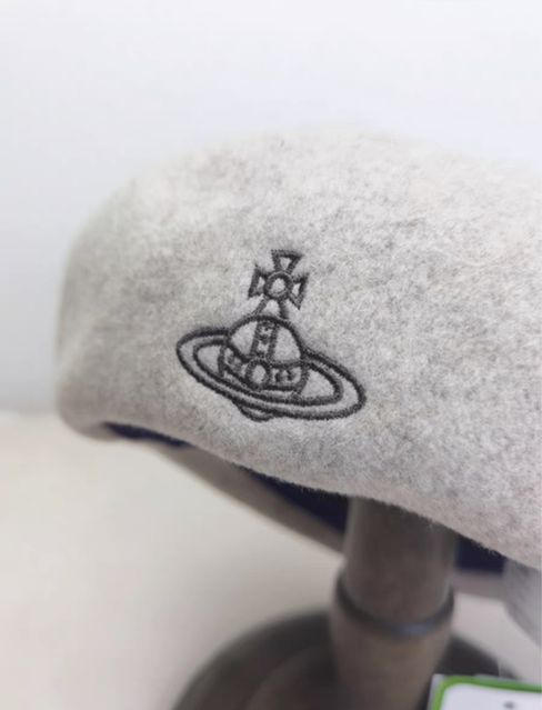 берет vivienne westwood
