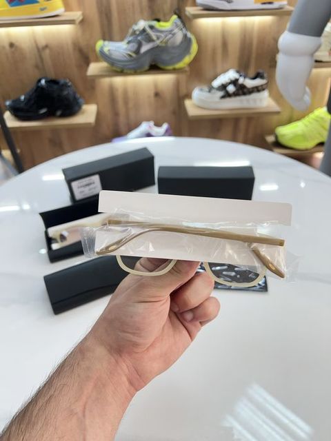 Окуляри Fear of God Essentials Beige Logo — zdjęcie 4