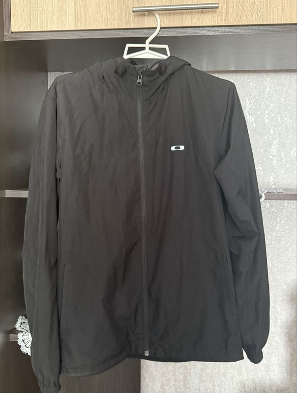 вітровка/куртка Oakley