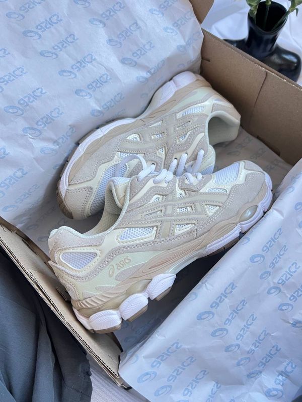 Asics Gel-NYC Beige жіночі кросівки