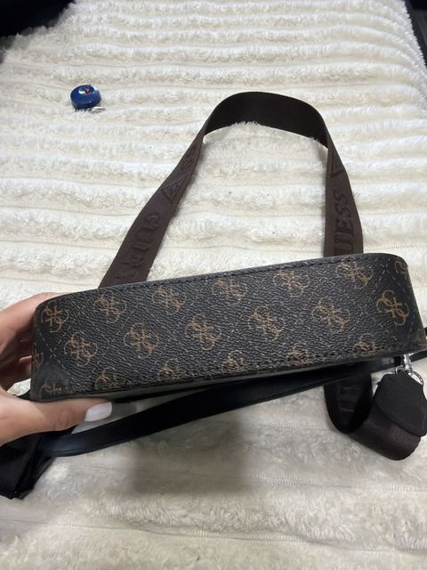 Сумка Guess через плече — zdjęcie 3