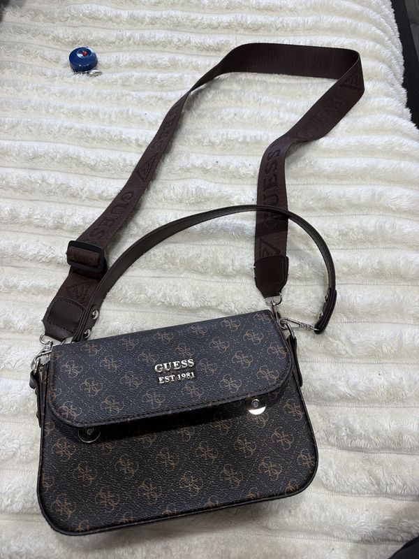 Сумка Guess через плече