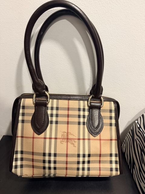 вінтажна сумка Burberry