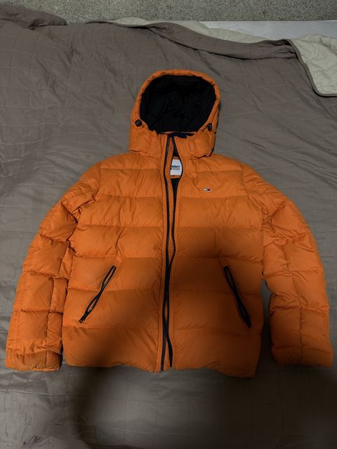 Продам оригінальний чоловічий пуховик Tommy Jeans (Tommy Hilfige