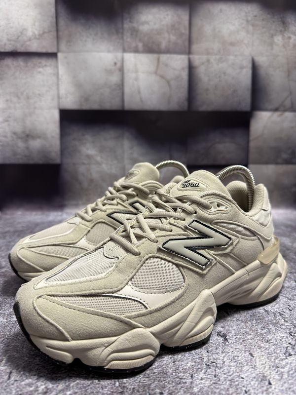Кросівки New Balance 9060, 39 р.
