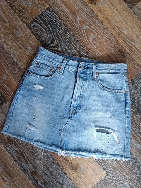 Джинсова спідниця Levi's
