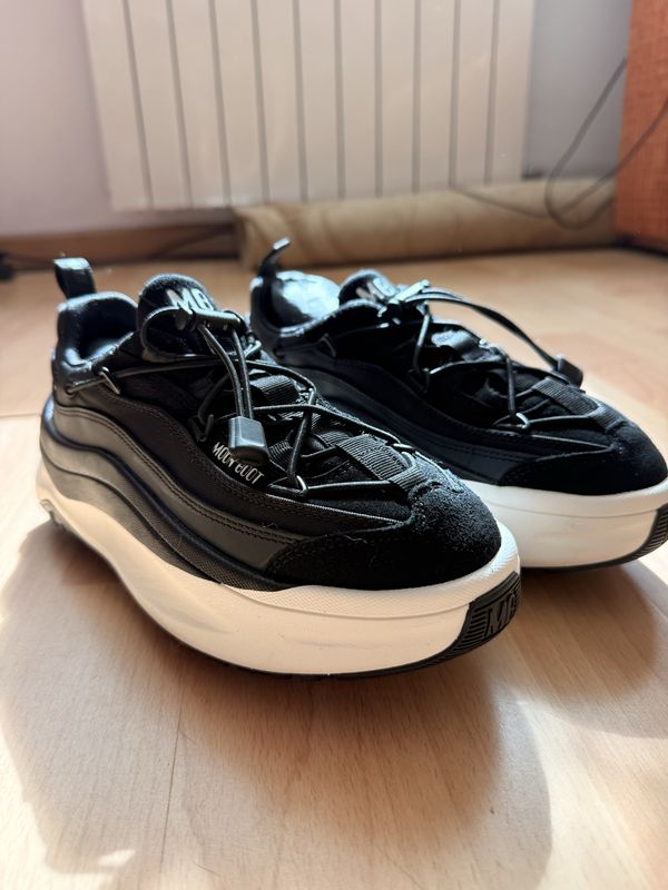 Кросівки Moon Boot оригінал