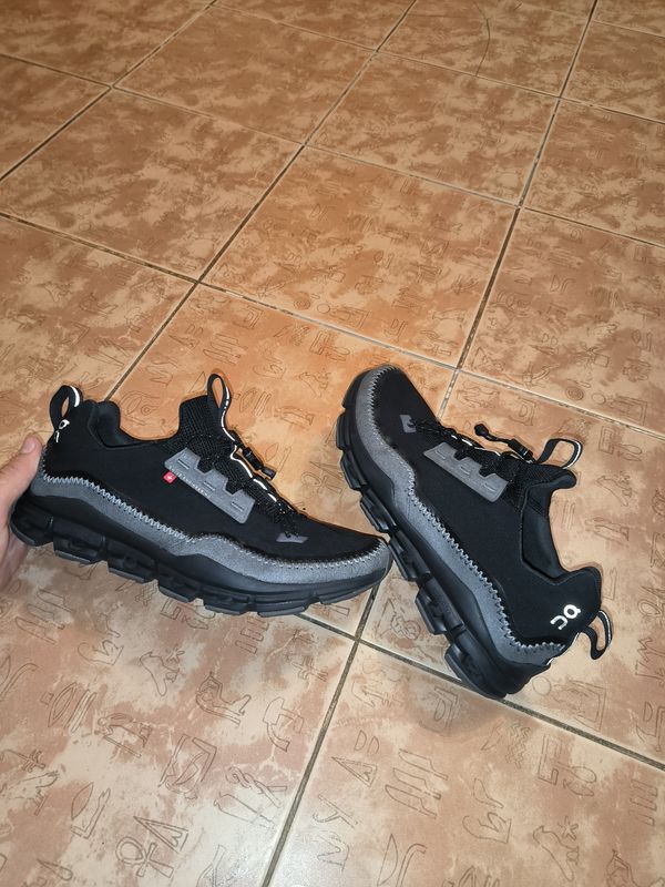 Кросівкі ON Running On Cloud mens Cloudaway Shoes Black Rock розмір 42.5 стан ід