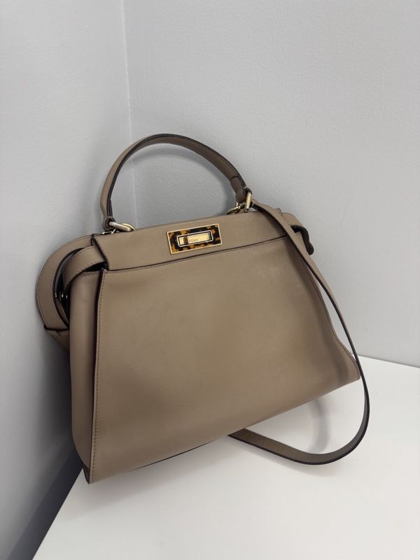 Fendi peekaboo сумка !Оригінал!