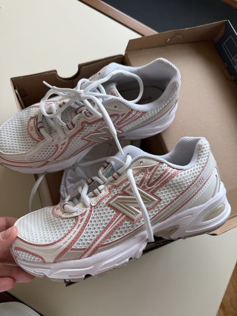 Кросівки new balance 740