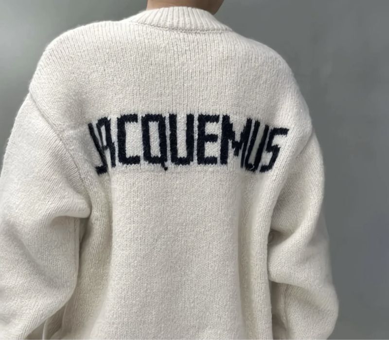 Кофтина Jacquemus свитер