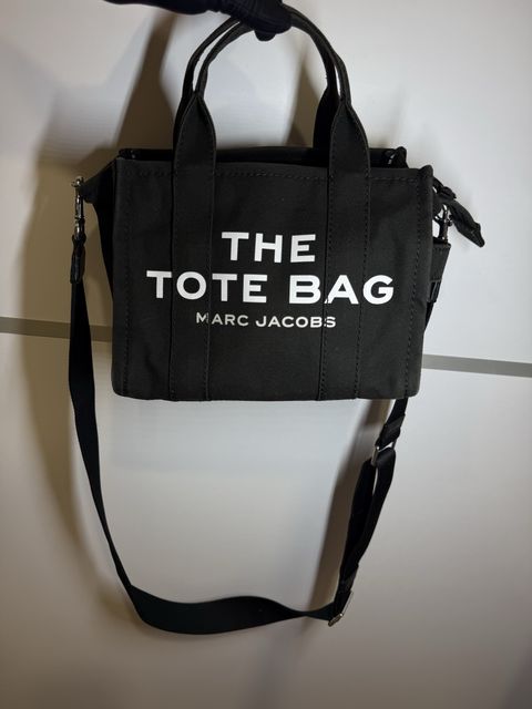Жіноча сумка marc jacobs оригінал стан без дефектів ширина-25,5