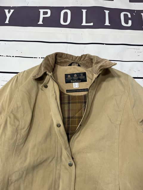 Пальто-тренч Barbour з підкладкою в клітинку — zdjęcie 3