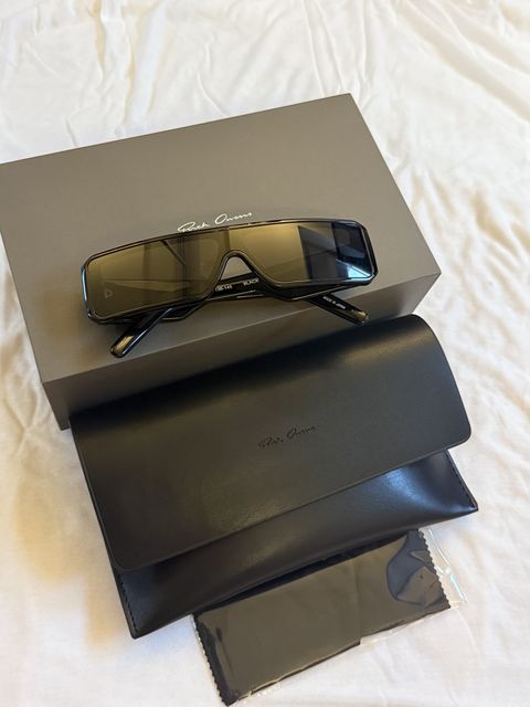 Rick Owens Geth Sunglasses in Black