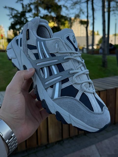 Термокросівки Asics Gore-Tex осінь-зима — zdjęcie 3