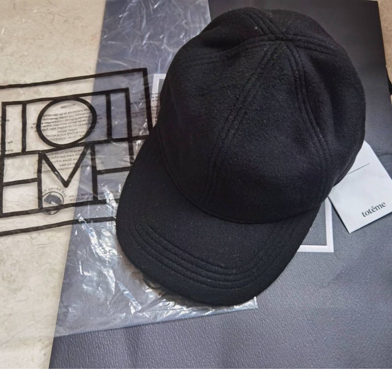 Кепка Toteme, нова, вовна 100%
