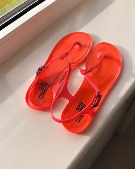 Love Moschino оригінал Яскраві літні босоніжки / сандалі