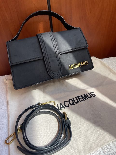 Jacquemus чорна шкіряна сумка з ремінцем та пильником