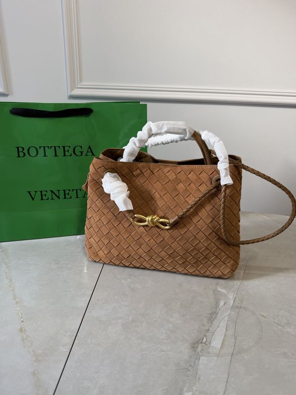 Сумка Bottega Veneta Andiamo