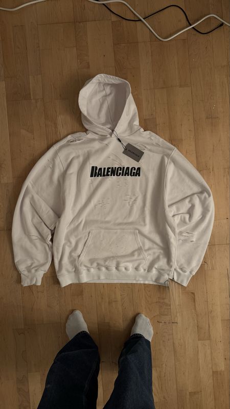 Balenciaga Destroyed Logo Hoodie, новый с бирками