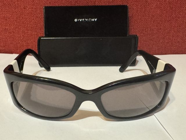 Сонцезахисні окуляри Givenchy sgv 602 оригінал