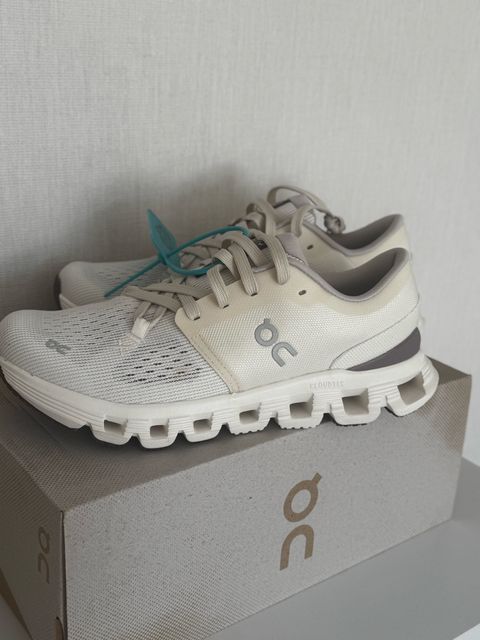 Кросівки On Cloud X — zdjęcie 3