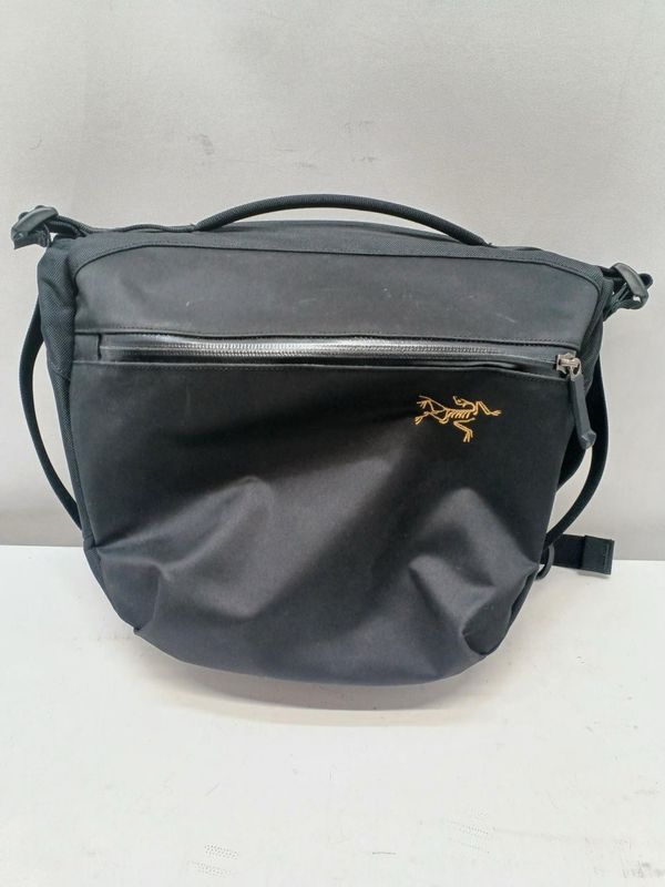Сумка ARC'TERYX Arro 8 Shoulder Bag
