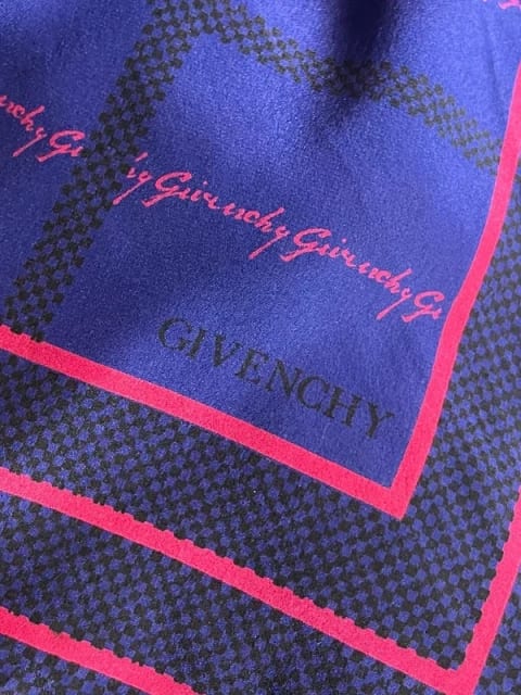 Givenchy neckscarf apaszka premium jedwab chustka
