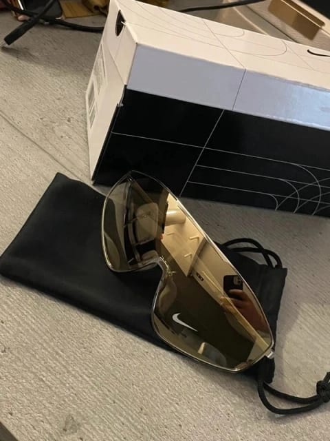 Nike Echo Shield tech napszemüveg